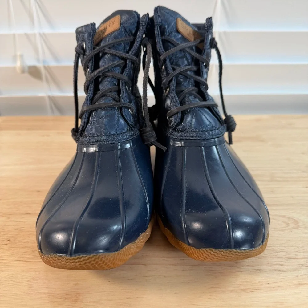 Sperry Saltwater Quilted Rain Boots Women's Navy Blue Round Toe Waterproof - 8M